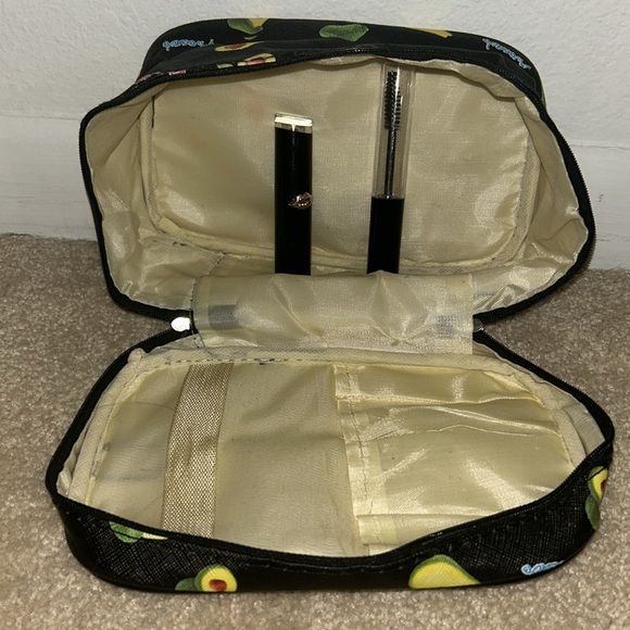 Avocado zip top make up tote bundle - Picture 9 of 12